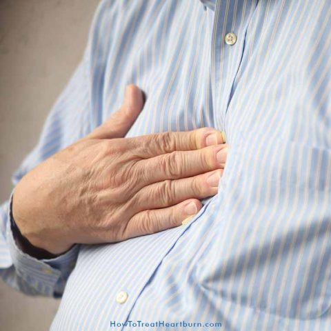 Anticholinergic Medications and Heartburn: Do you experience heartburn after taking pills? Anticholinergic medications can cause heartburn and other acid reflux symptoms. Wondering if you take any medications with anticholinergic side effects? Benadryl is just one of many with anticholinergic effects. Many people take Benadryl for allergy symptoms. What causes these drug side effects and what can be done to manage heartburn caused by anticholinergic medications?